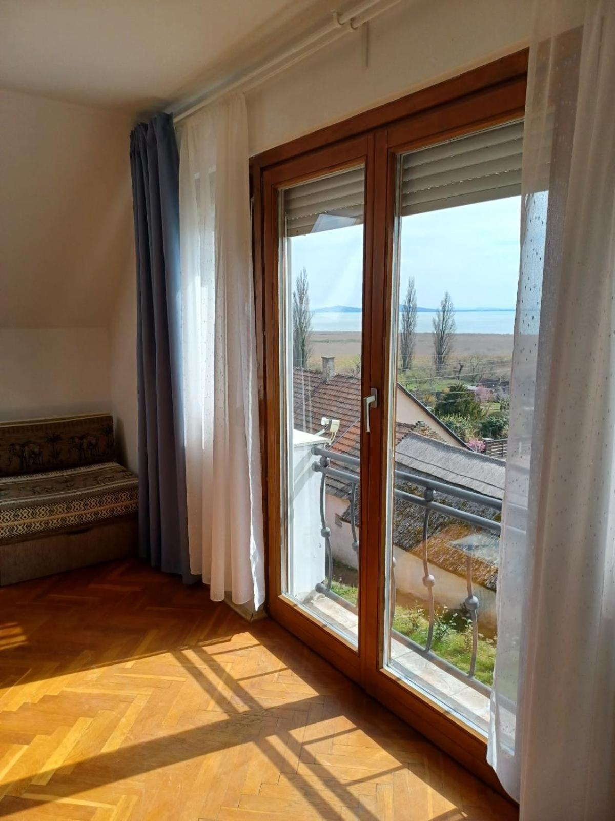 Szigligeti Panorama Apartmanhaz Екстер'єр фото