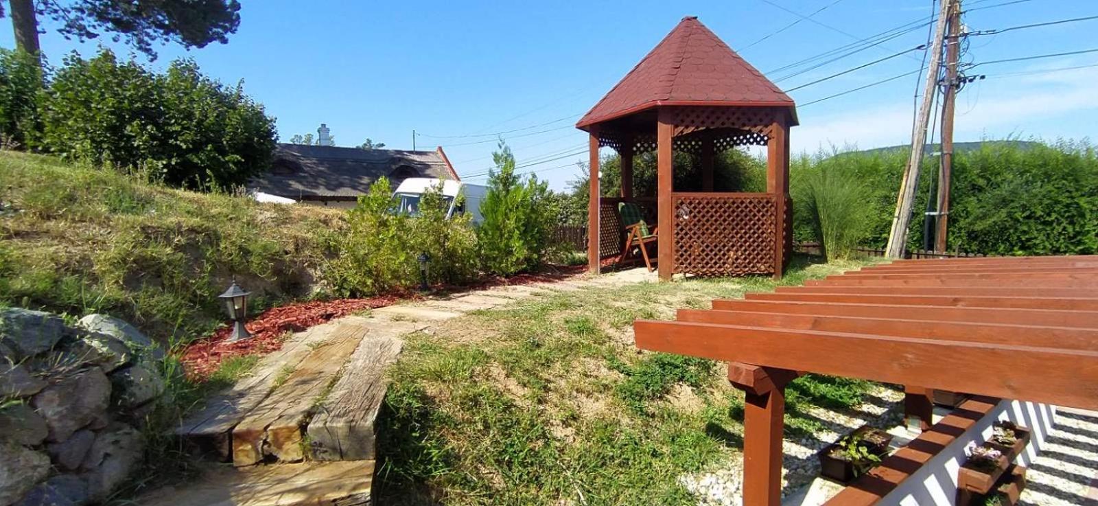Szigligeti Panorama Apartmanhaz Екстер'єр фото