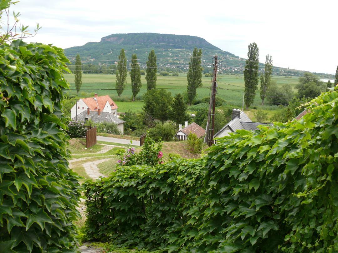 Szigligeti Panorama Apartmanhaz Екстер'єр фото
