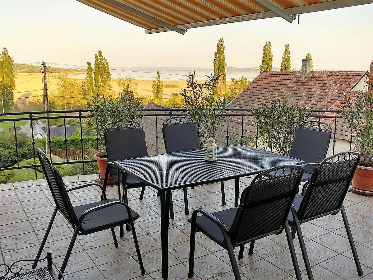 Szigligeti Panorama Apartmanhaz Екстер'єр фото